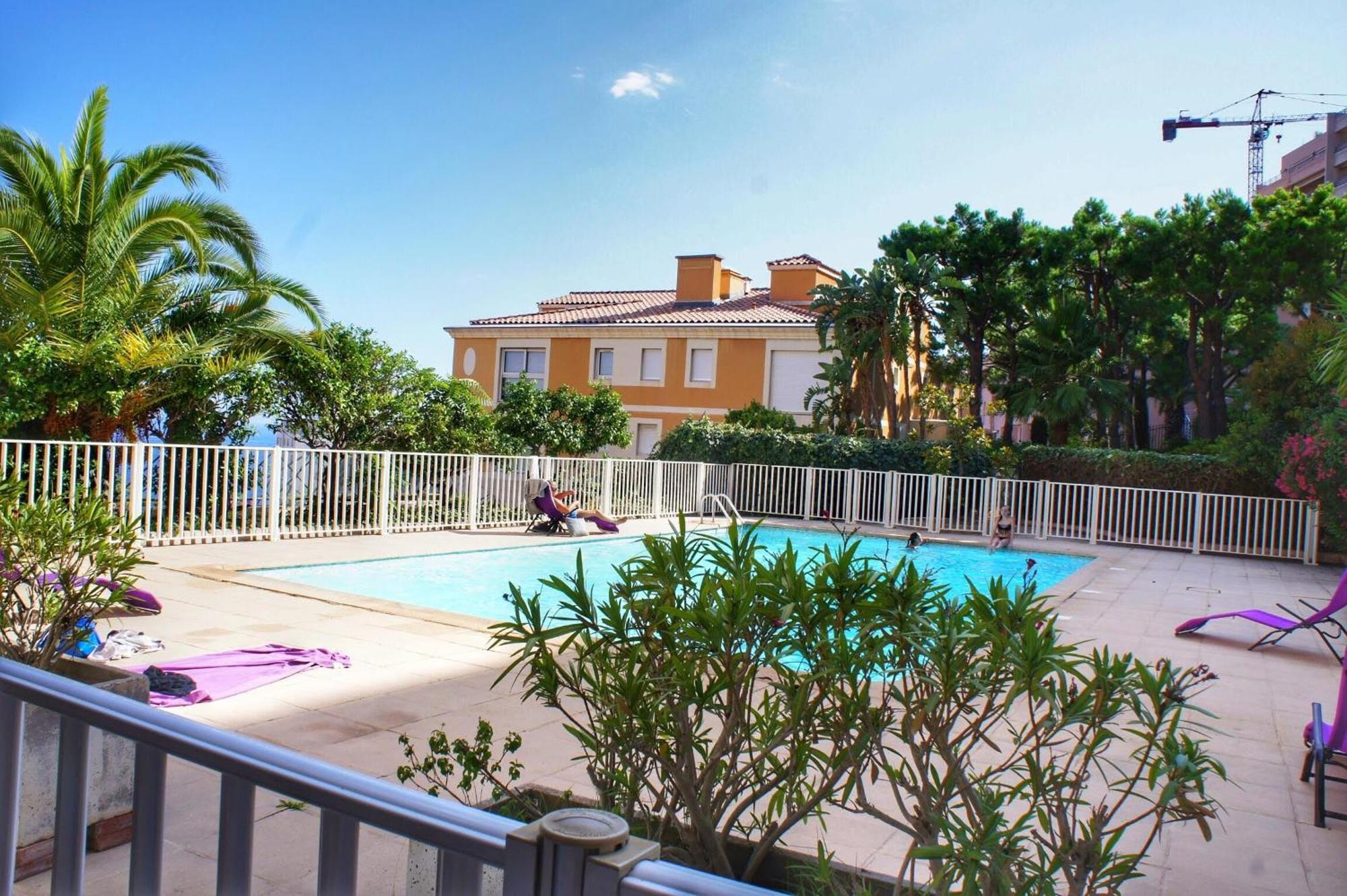 Direct Monaco Studio Devant Piscine Beausoleil Exterior foto